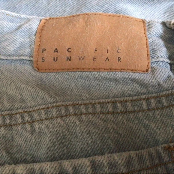 PacSun Women's Relaxed Denim Jeans - Picture 4 of 4